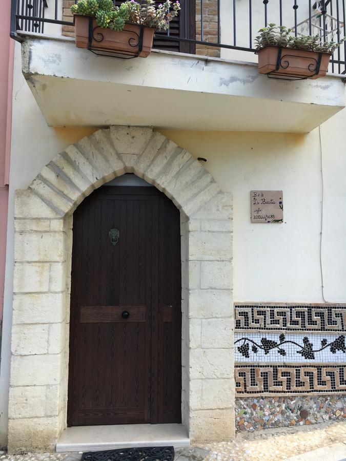 シッラ La Bastia Bed & Breakfast エクステリア 写真